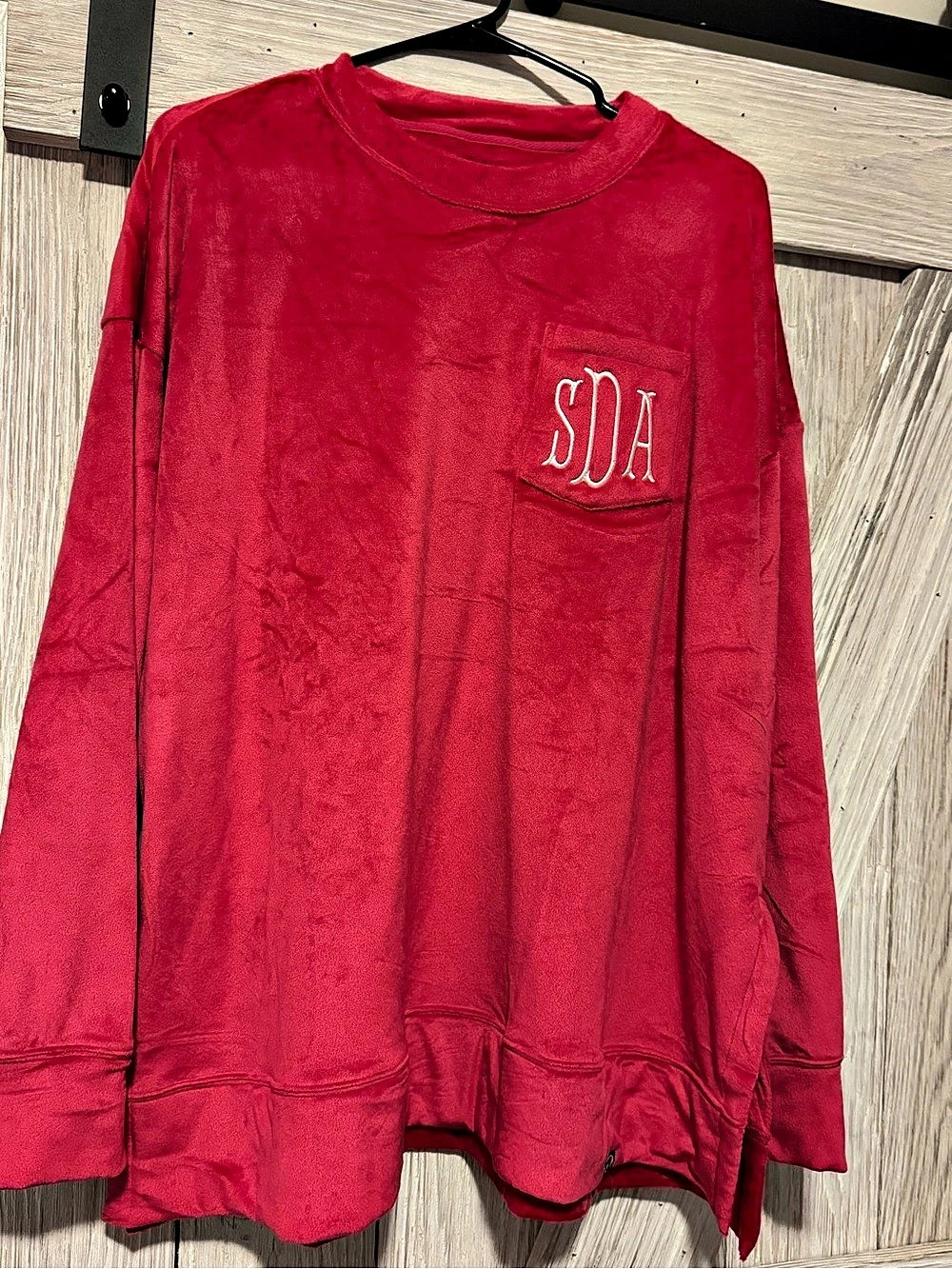 Marley lily Long Sleeve Pocket Sweatshirt in Red Size Small NWT